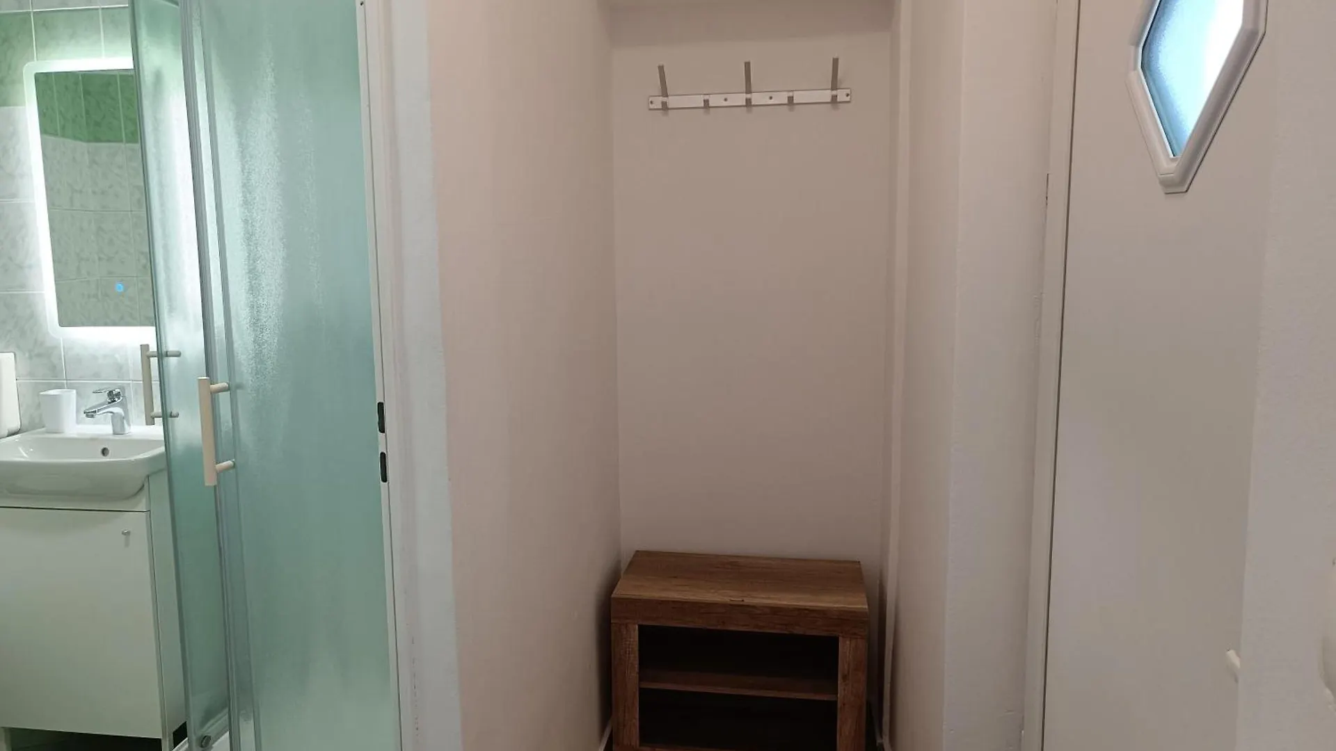 Apartments Abc Lubiana 0*,  Slovenia